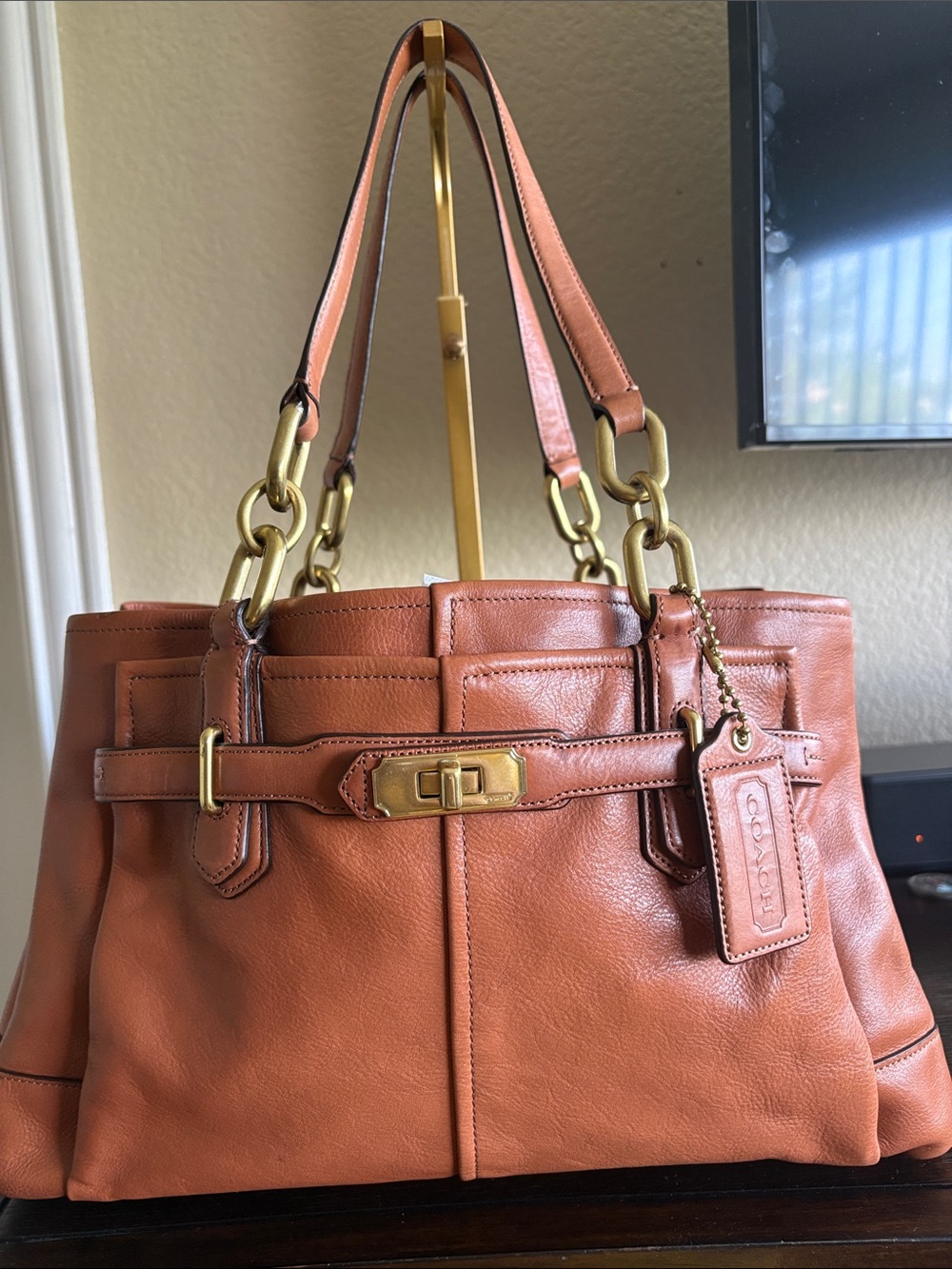 Coach Legacy Leather Carryall Tote - Style F17811 (2012
Collection)